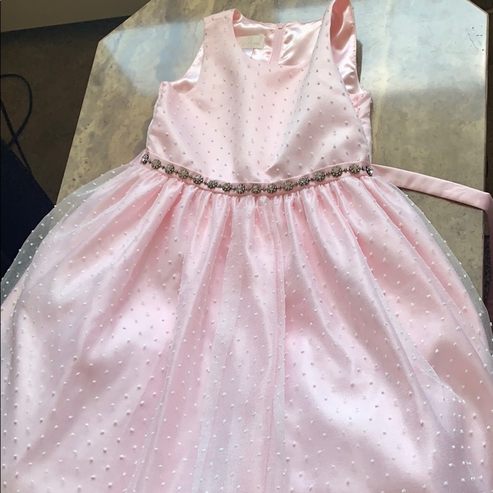 Elegant dress good for events